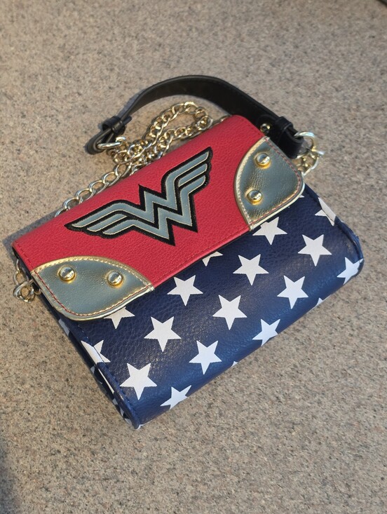 Handbags - Wonder Woman Purse